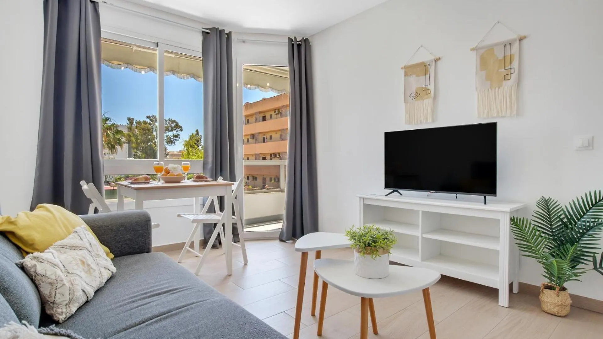 Vistamarina 201B By Ivi Real Estate Apartment Torremolinos